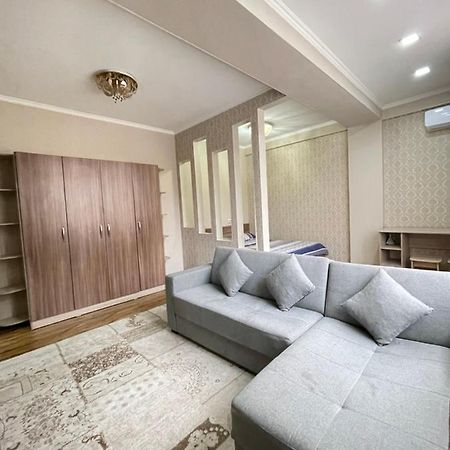 Rent Home Kg На Манаса Боконбаева Bisjkek Eksteriør billede