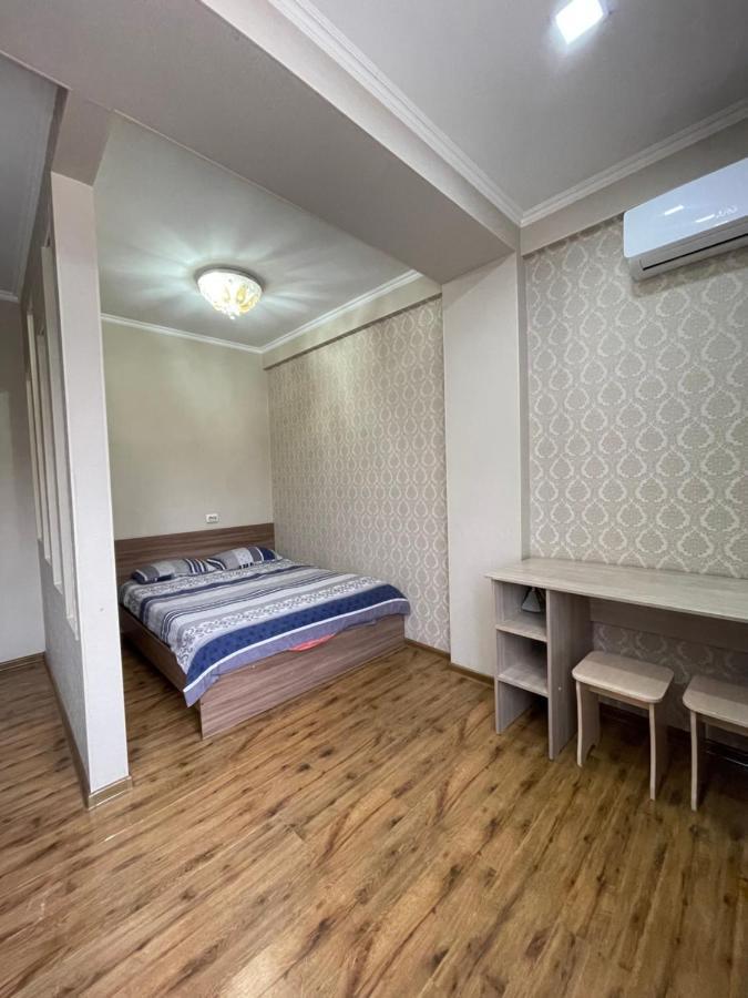 Rent Home Kg На Манаса Боконбаева Bisjkek Eksteriør billede